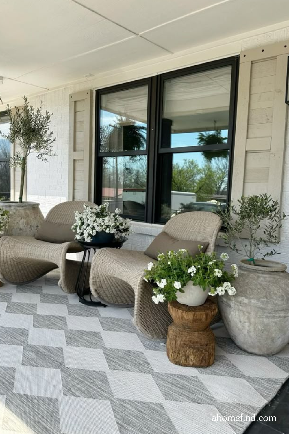 Modern spring porch decor with Outdoor seating ideas for spring and Floral front porch arrangements. 