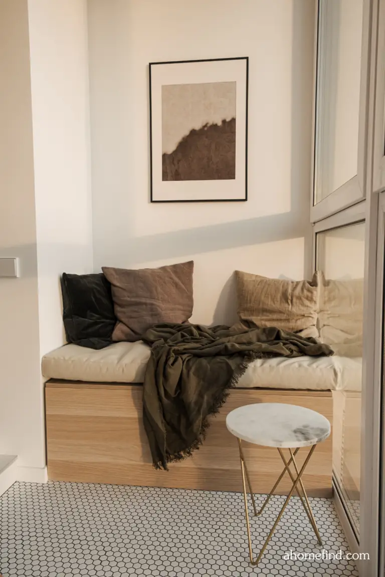 Beautiful view of Smart Decorating Ideas For Small Apartments