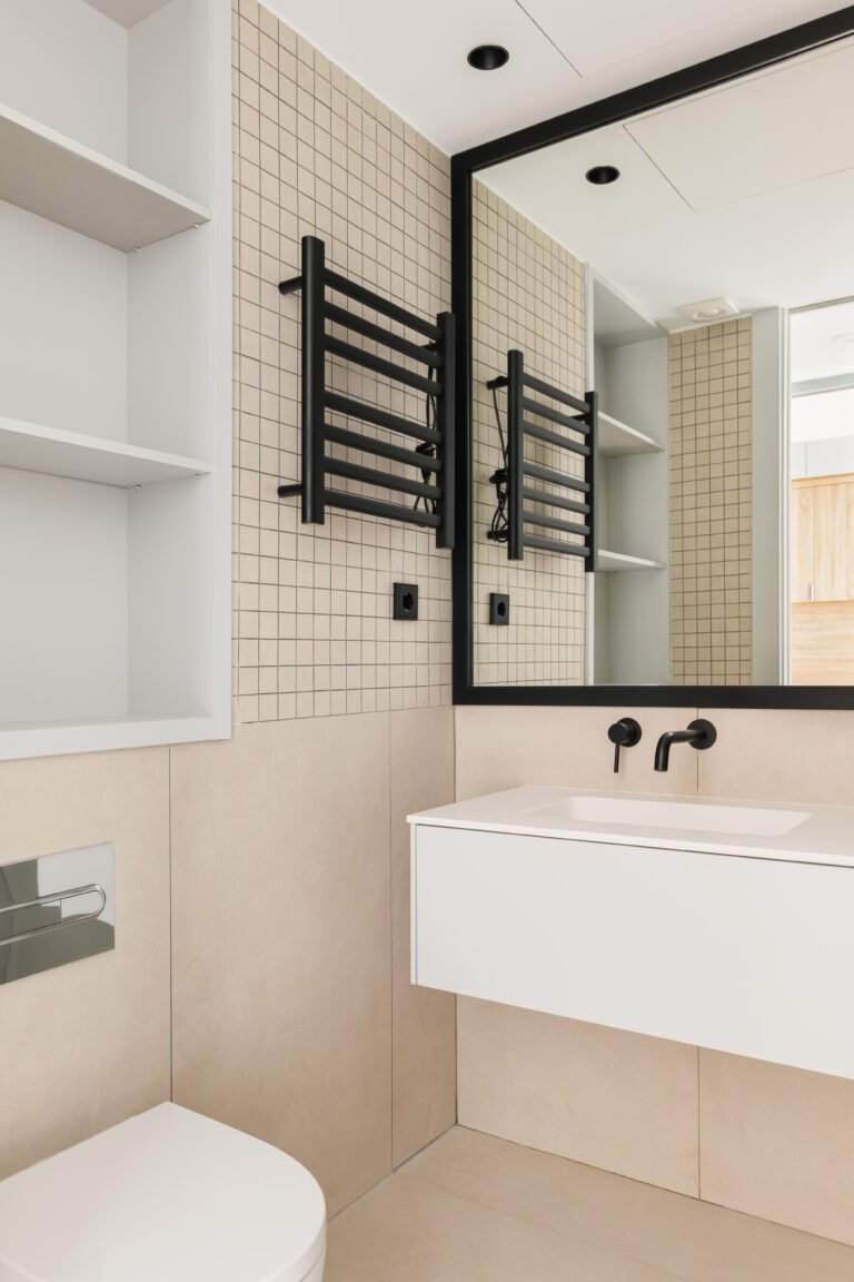 View of 30+ Minimalist Bathroom Decor Ideas For a Beautiful Space