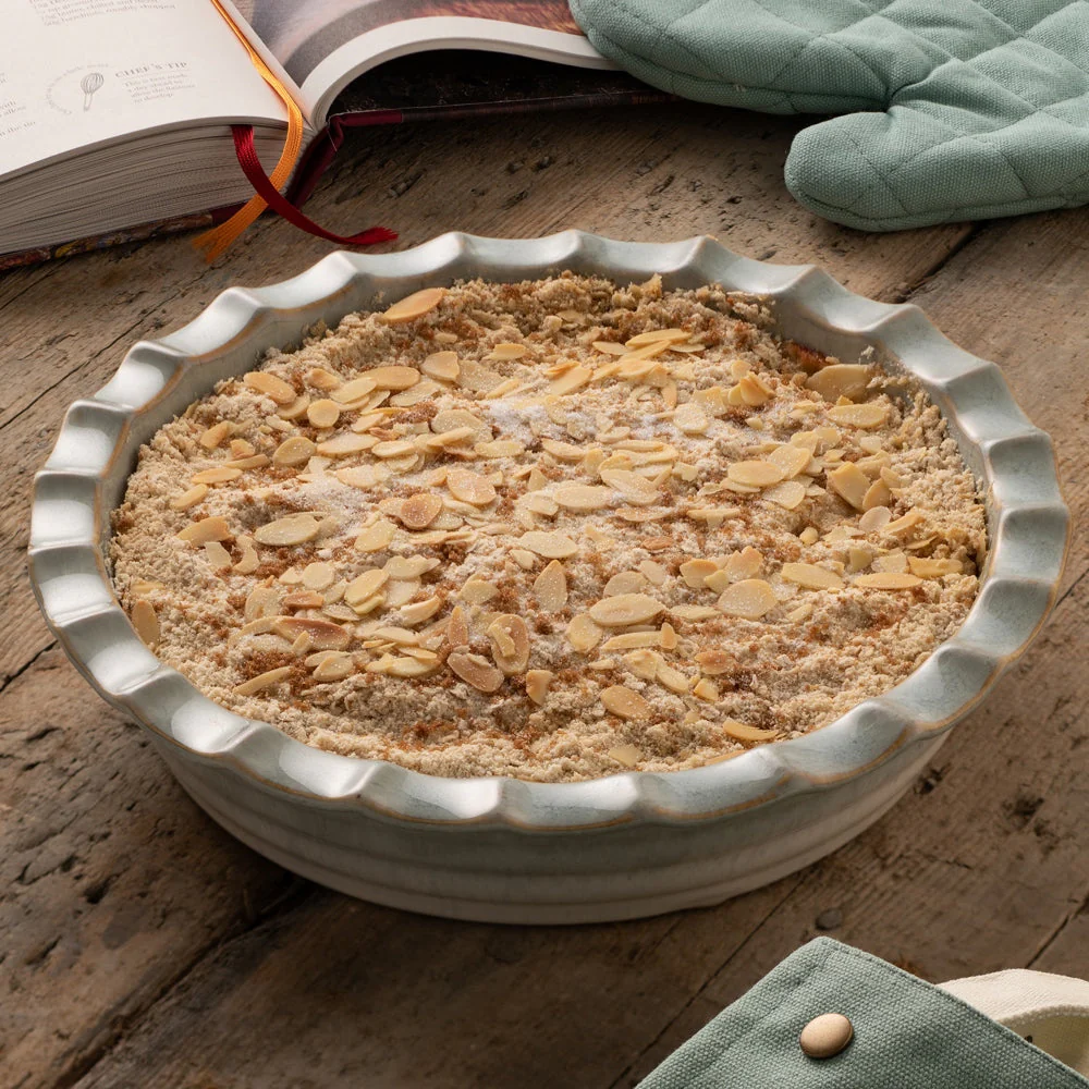 Belleek Living Tivoli Pie Dish. Belleek tivoli collection. Everyday dinnerware.